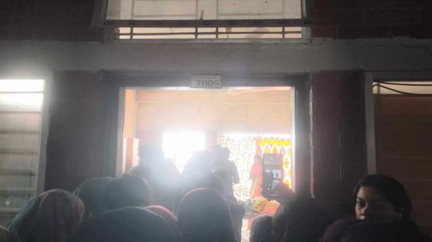 প্রেমিকের সাথে ভিডিও কলে কথা বলতে বলতে গলায় ফাঁস তরুণীর